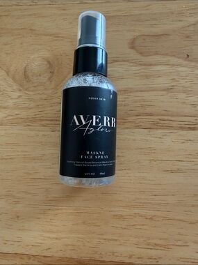 Black Soothing Face Spray - Clear Skin